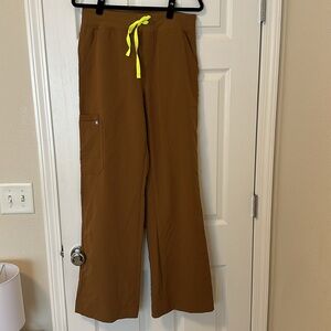 FIGS High Waisted Isabel Wide Leg Scrub Pant Size MT Color Earth